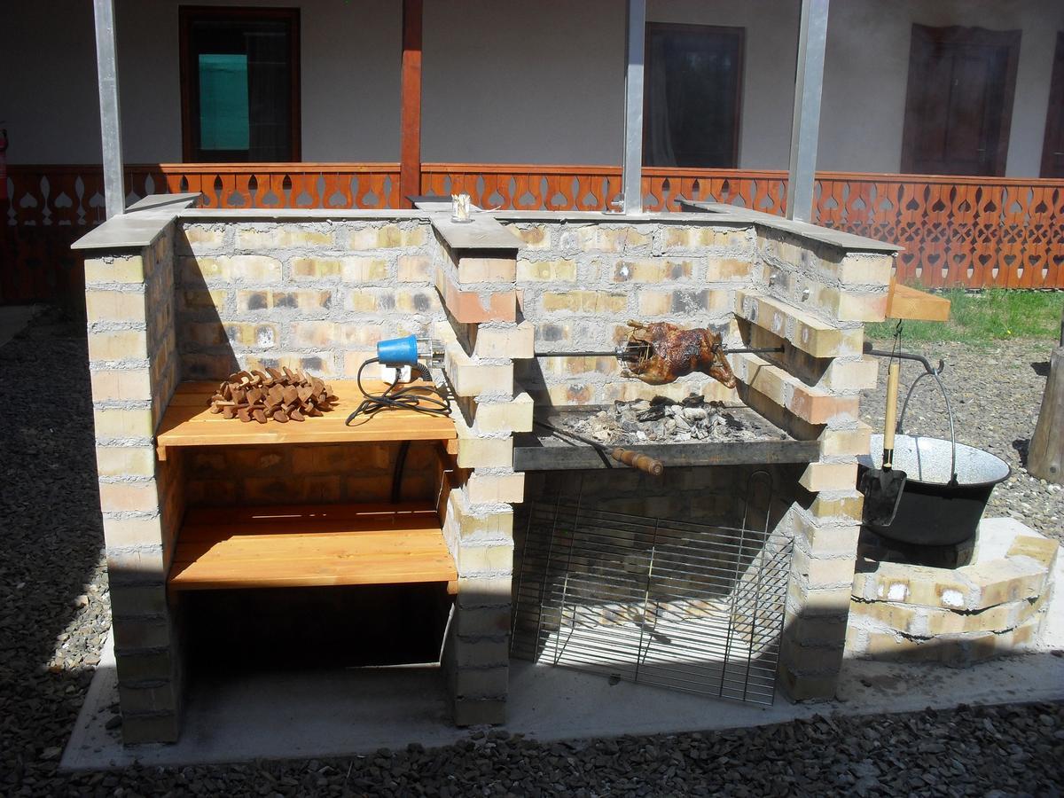 Nyakigláb Villa Szegi Exterior foto